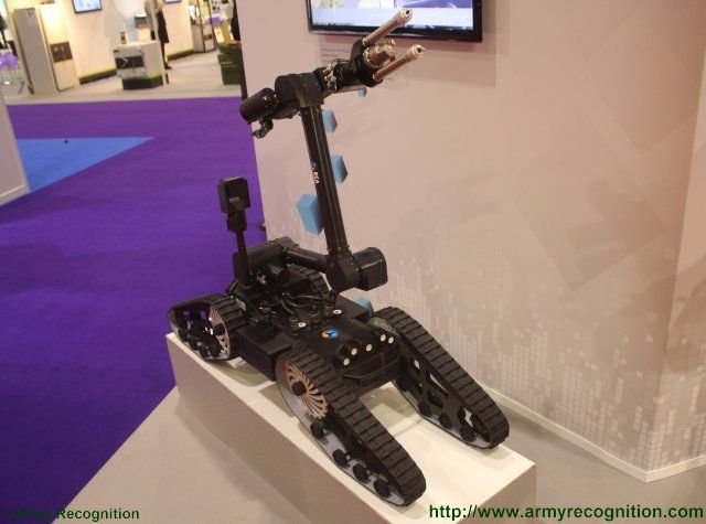 Meet_the_IGUANA_the_ECA_Group_s_new_generation_of_UGVs_for_homeland_security_640_001.jpg