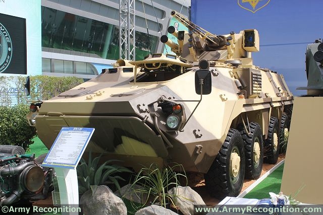 BTR-4MV_APC_8x8_armoured_personnel_carrier_Ukraine_Ukrainian_defence_industry_IDEX_2013_002.jpg
