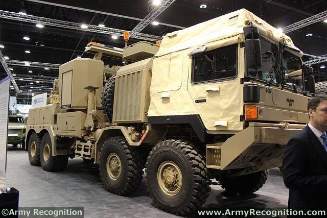 HX_81_recovery_truck_Rheinmetall_MAN_Military_Vehicles_IDEX_2013_defence_exhibition_Abu_Dhabi_640_001.jpg