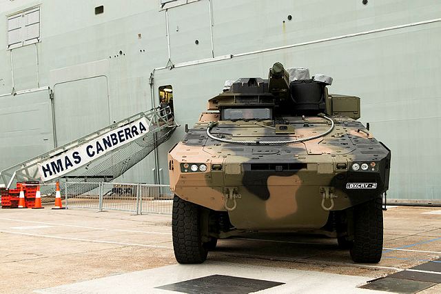 Australian_army_performs_trial_tests_with_BAE_Systems_AMV35_and_Rheinmetall_Boxer_8x8_armored_640_002.jpg