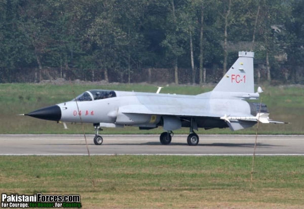 jf-17pakistaniforces_com7.jpg