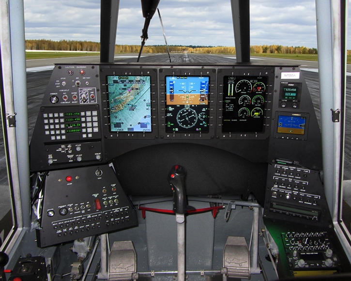 Cockpit4000%20IOMAX.jpg