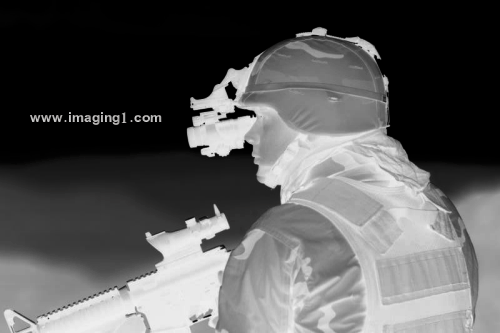 flir_security_thermal_sight_weapon_rifle_infrared_camera_imager_fusion_night_vision.gif