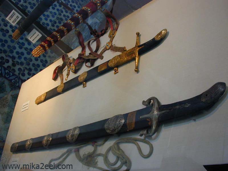 The%20Swords-of-Prophet-Muhammad-Peace-Be-Upon-Him-07.jpg