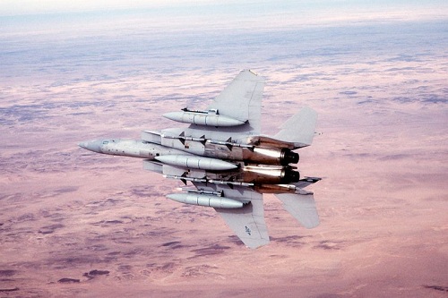 4.-MiG-29-vs.-Two-F-15s-Gulf-War-1991.jpg
