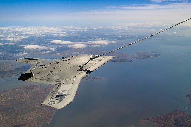 X-47B_refueling_US_Navy_NGC_2.jpg
