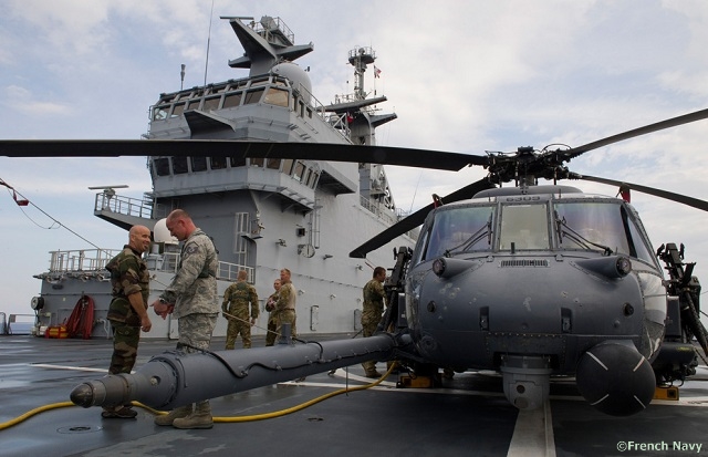 USAF_HH60G_Pave_Hawks_detached_onboard_French_Navy_Tonnerre_LHD_3.jpg