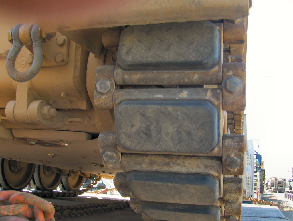 M113-tracks-closeup-1.jpg