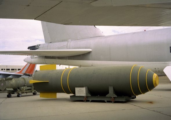 Nuclear-Bomb-8.jpg