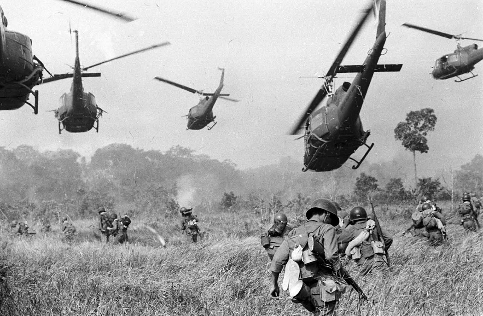 Vietnam_war_early_years%2B%25281%2529.jpg