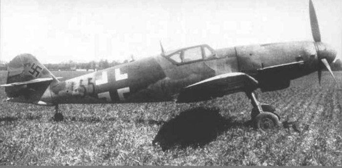 bf109k-4-circa-1944-in-field.jpg