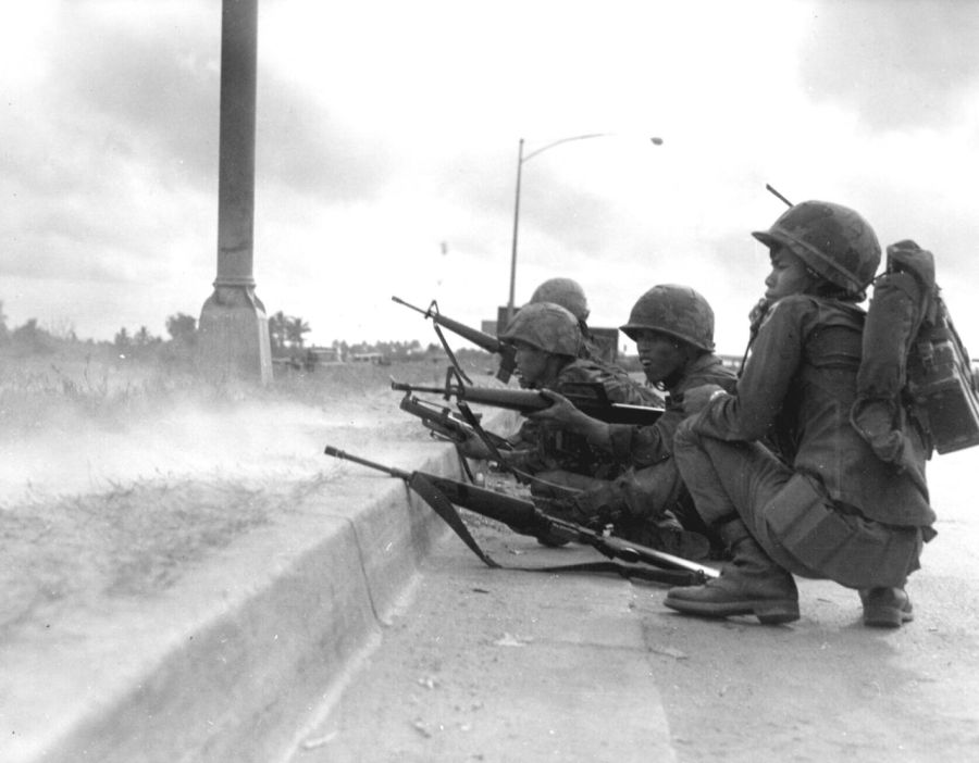 1280px-arvn_rangers_defend_saigon_tet_offensive-1968.jpg