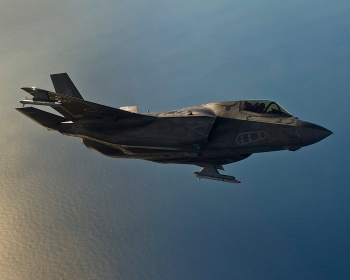 f-35b-weapons-testing-nov-2014-1.jpg