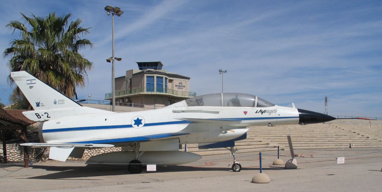 المقاتلة الإسرائيلية لافي التي طارت ولكن لم تدخل حيز الإنتاج/Wikipedia