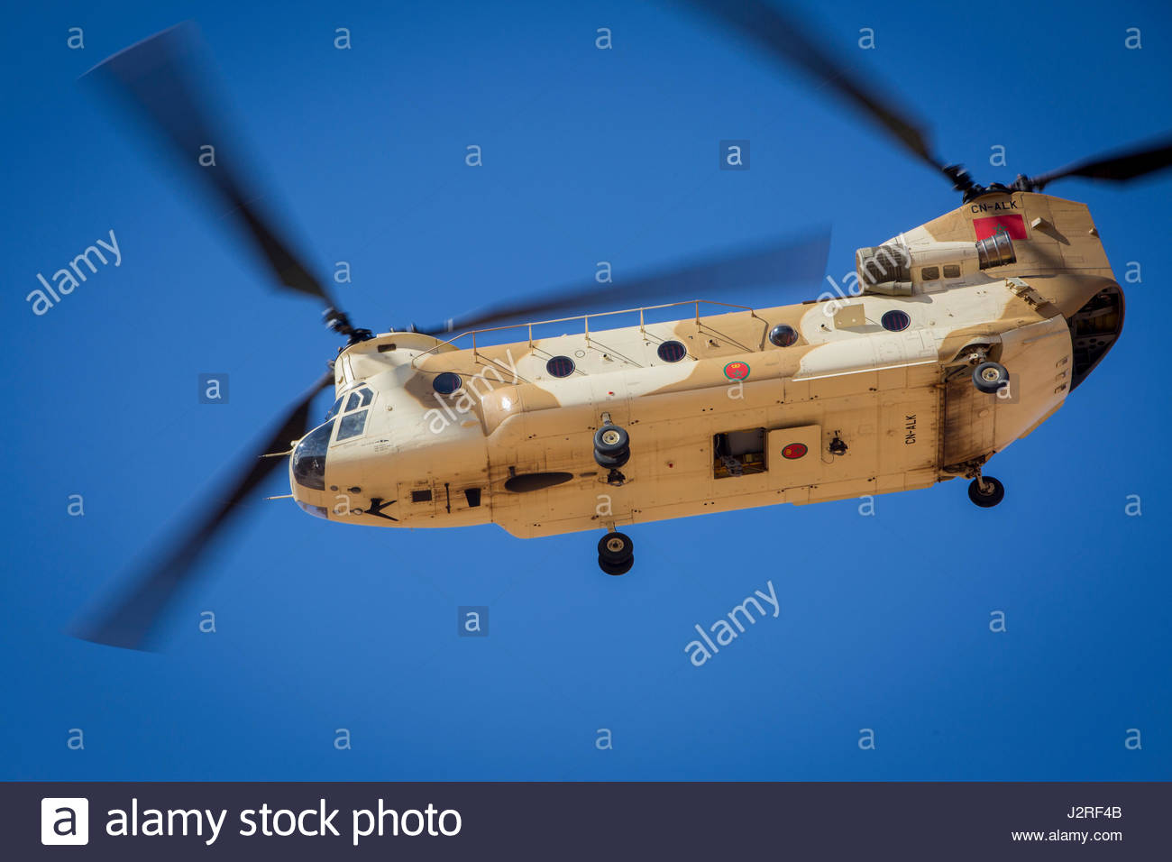 tantan-morocco-a-moroccan-armed-forces-ch-47-chinook-departs-april-J2RF4B.jpg