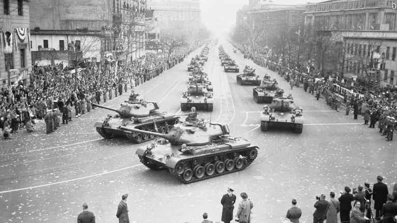 180207010601-military-parades-0207-eisenhower-1953-exlarge-169.jpg
