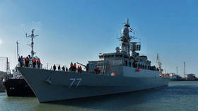 إيران ترسل سفنا حربية إلى المياه الدولية (صور)