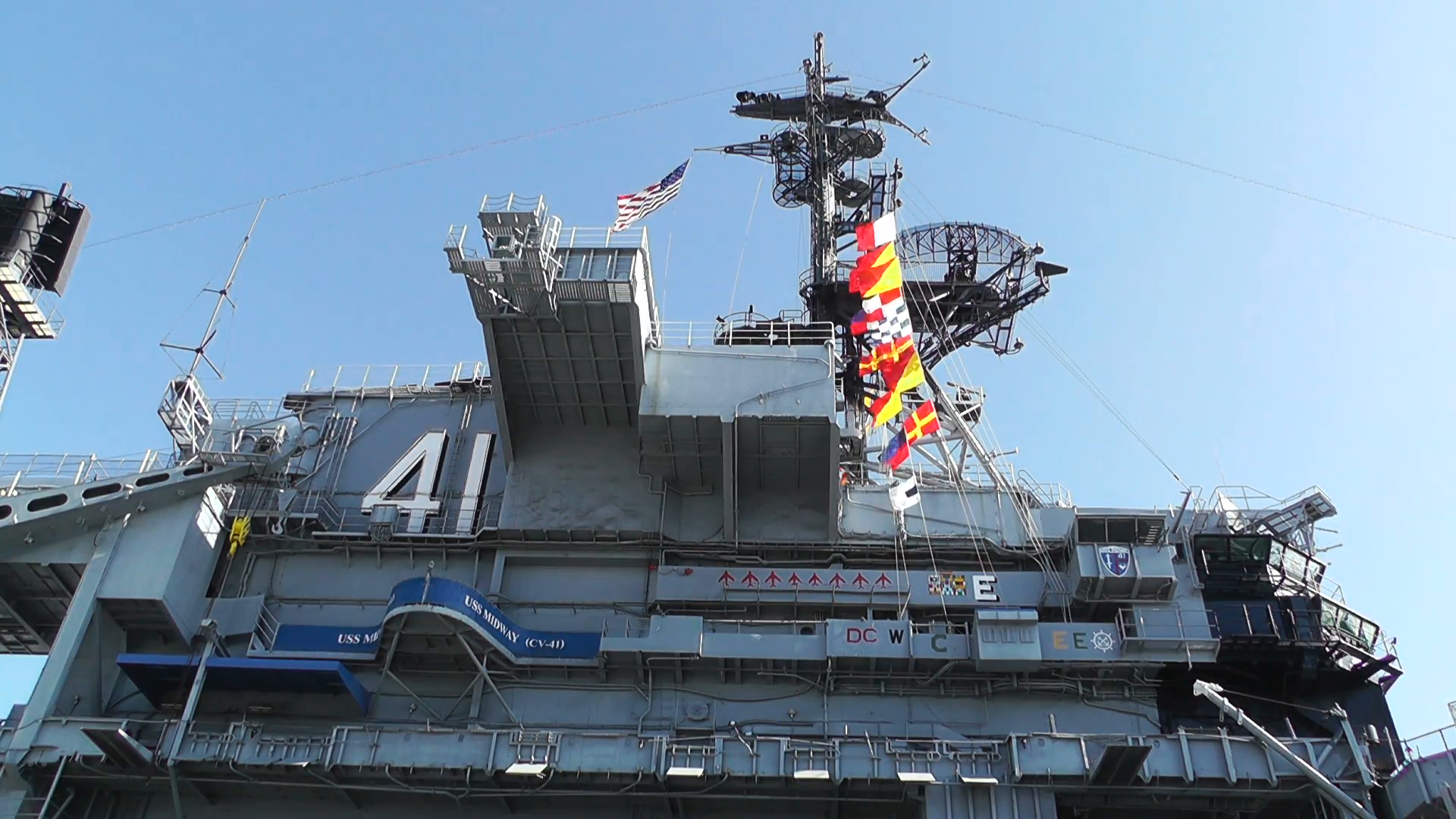 san-diego-naval-base-california-usalargest-naval-base-of-the-united-states-armymidway-carrier-uss-midway-cv-41-started-its-operation-in-world-war-ii-and-was-in-vietnam-and-the-desert-stormtoday-its-a-museum-in-san-diego_nwgeq50y6e__F0000.png