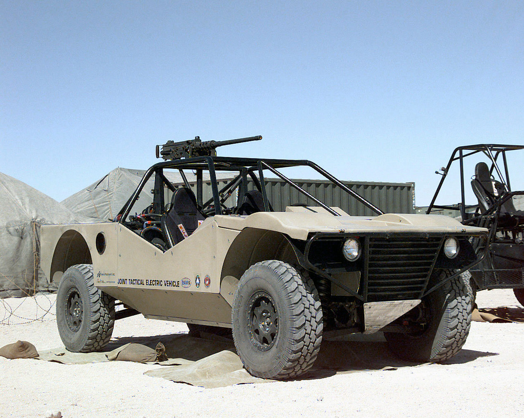 the-joint-tactical-electric-vehicle-jtev-with-a-pintle-mounted-50-caliber-m2hb-1d078f-1024.jpg