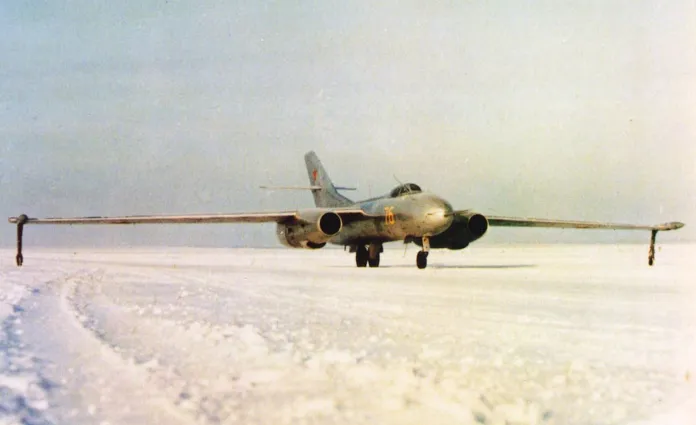Yak-25-Pre-mission.webp