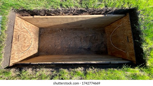 empty-grave-waiting-burial-wooden-260nw-1742774669.jpg