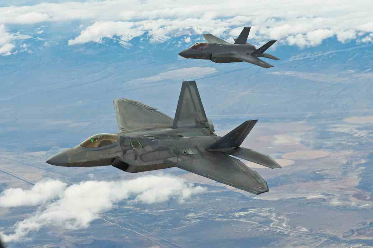 F-22-and-F-35.jpg