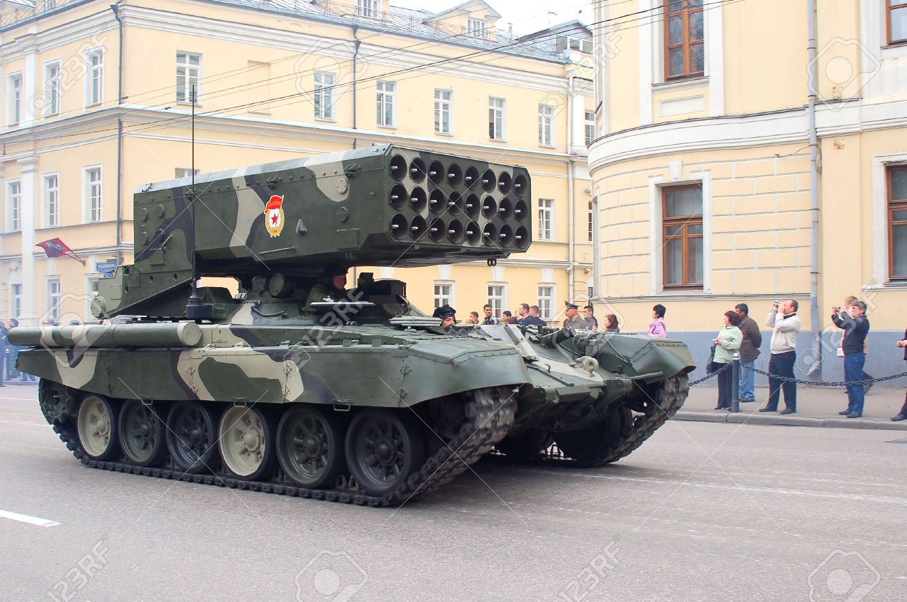 28734573-MOSCOW-MAY-9-Heavy-flamethrower-system-TOS-1A-at-the-annual--Stock-Photo.jpg