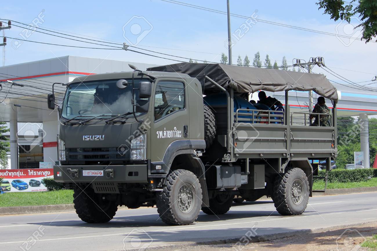 44458741-chiangmai-thailand-august-10-2015-military-isuzu-truck-of-royal-thai-army-photo-at-road-no-121-about.jpg