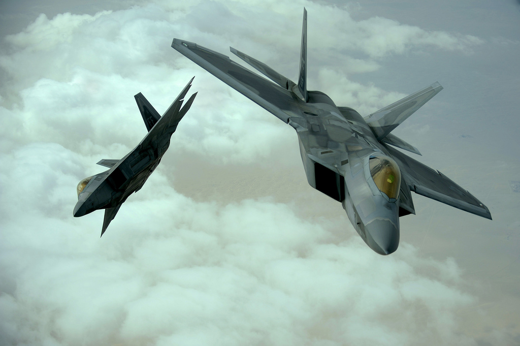 F-22-Raptor-intercept-Russian-fighter-top.jpg