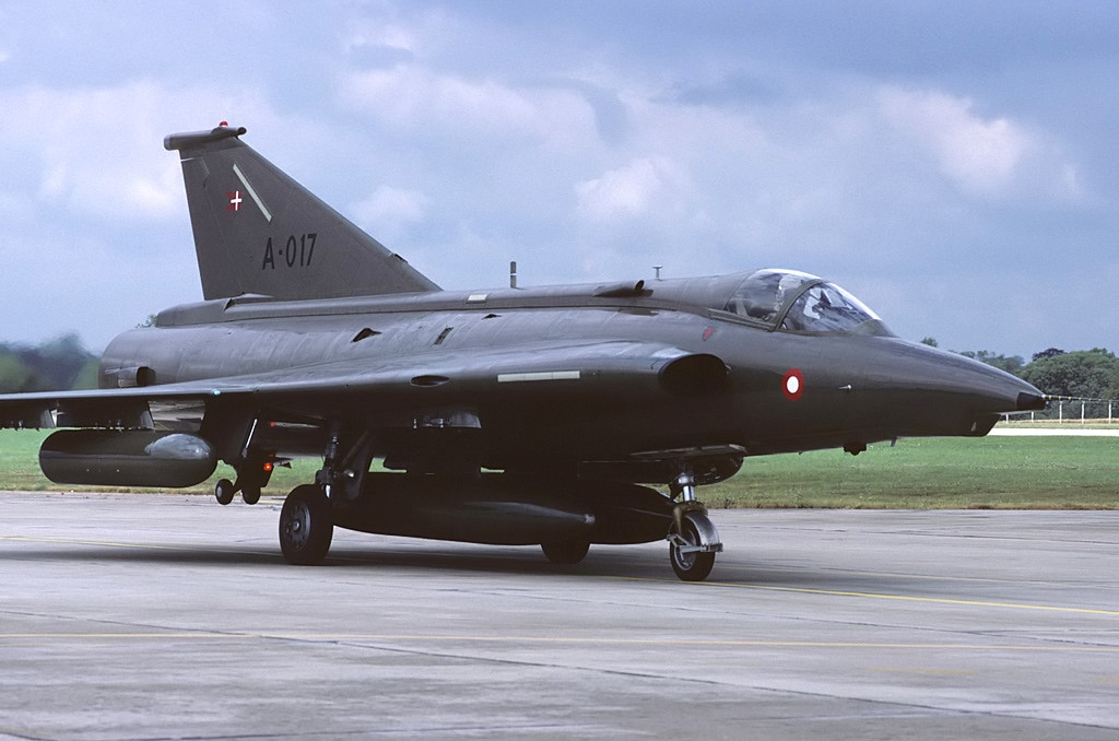 Saab_F-35_Draken%2C_Denmark_-_Air_Force_AN0992881.jpg
