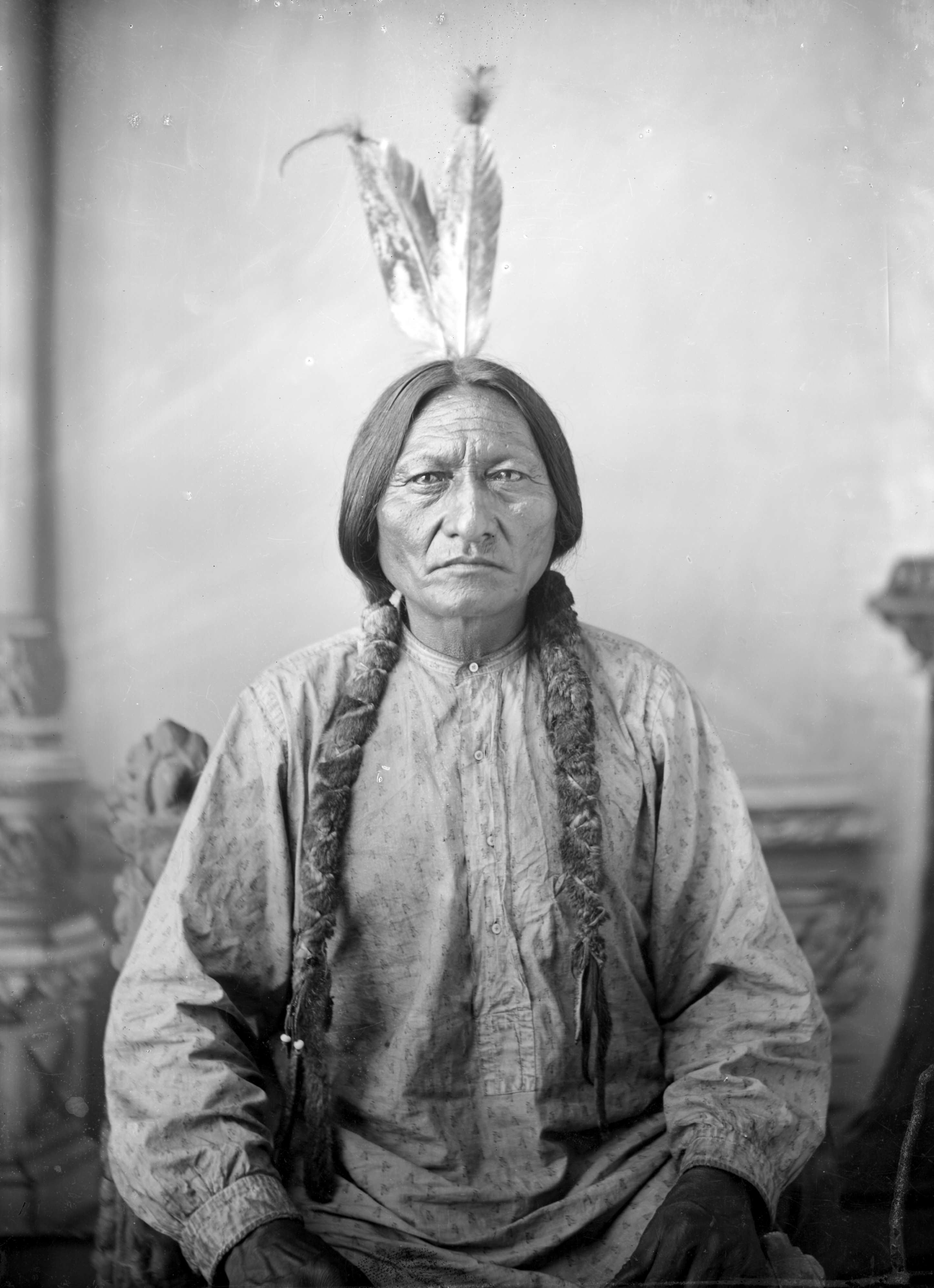 Sitting_Bull_by_D_F_Barry_ca_1883_Dakota_Territory.jpg