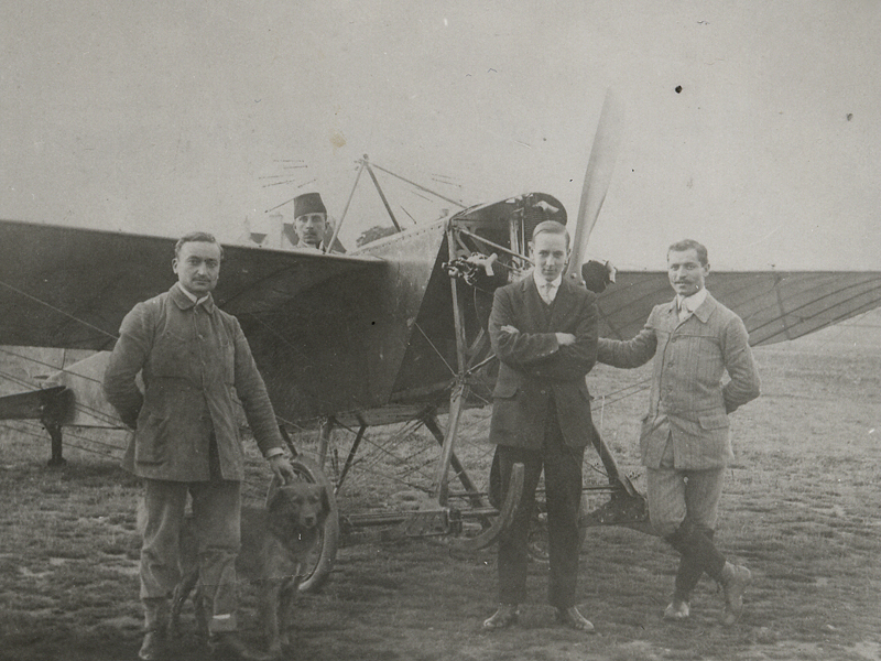 Turkish_pilots_in_1912.jpg