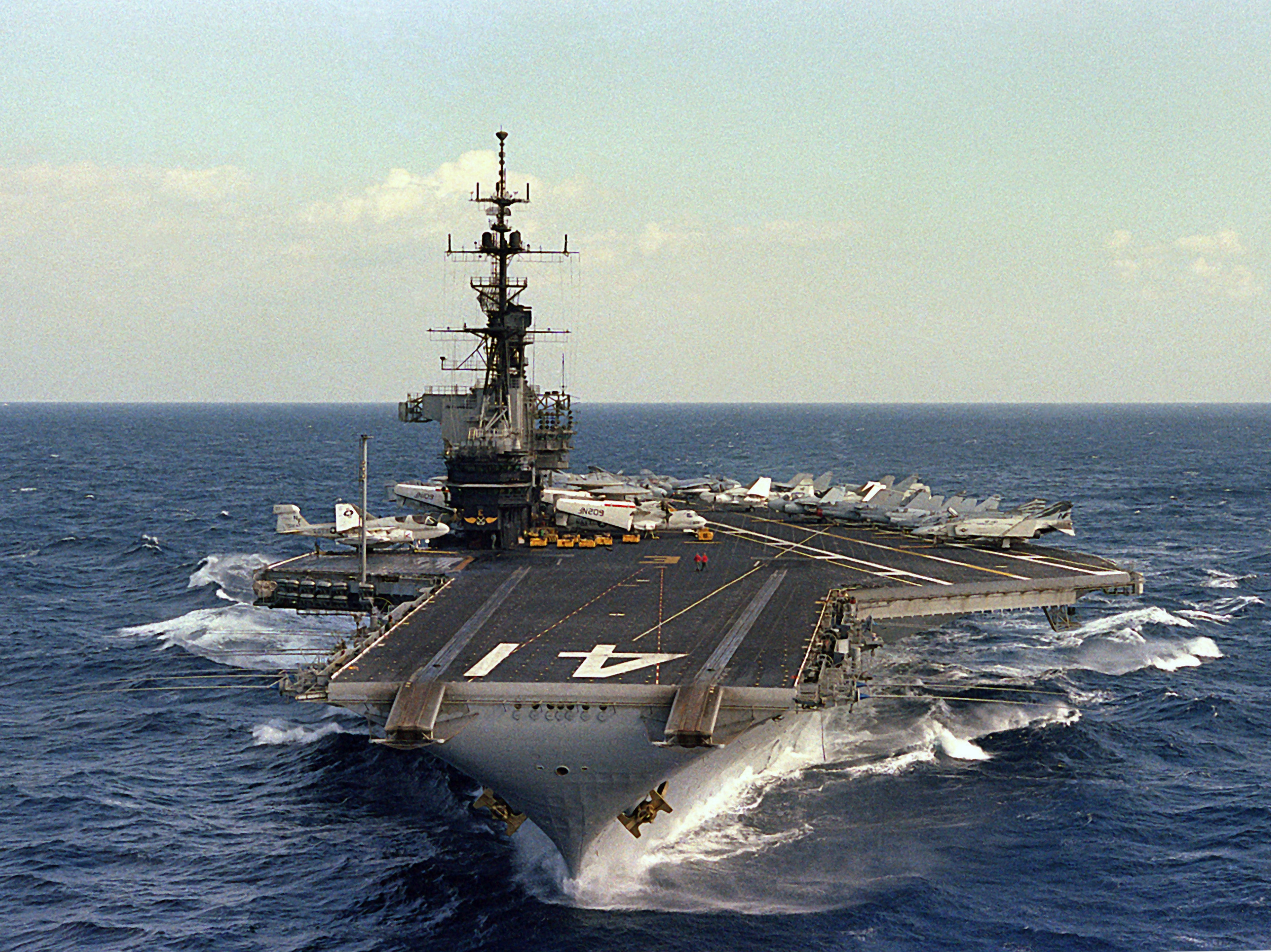 USS_Midway_%28CV-41%29_bow_view_c1983.JPEG