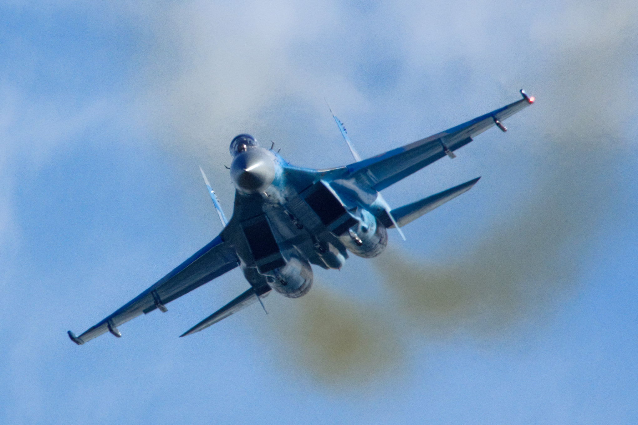 Sukhoi_Su-27.jpg