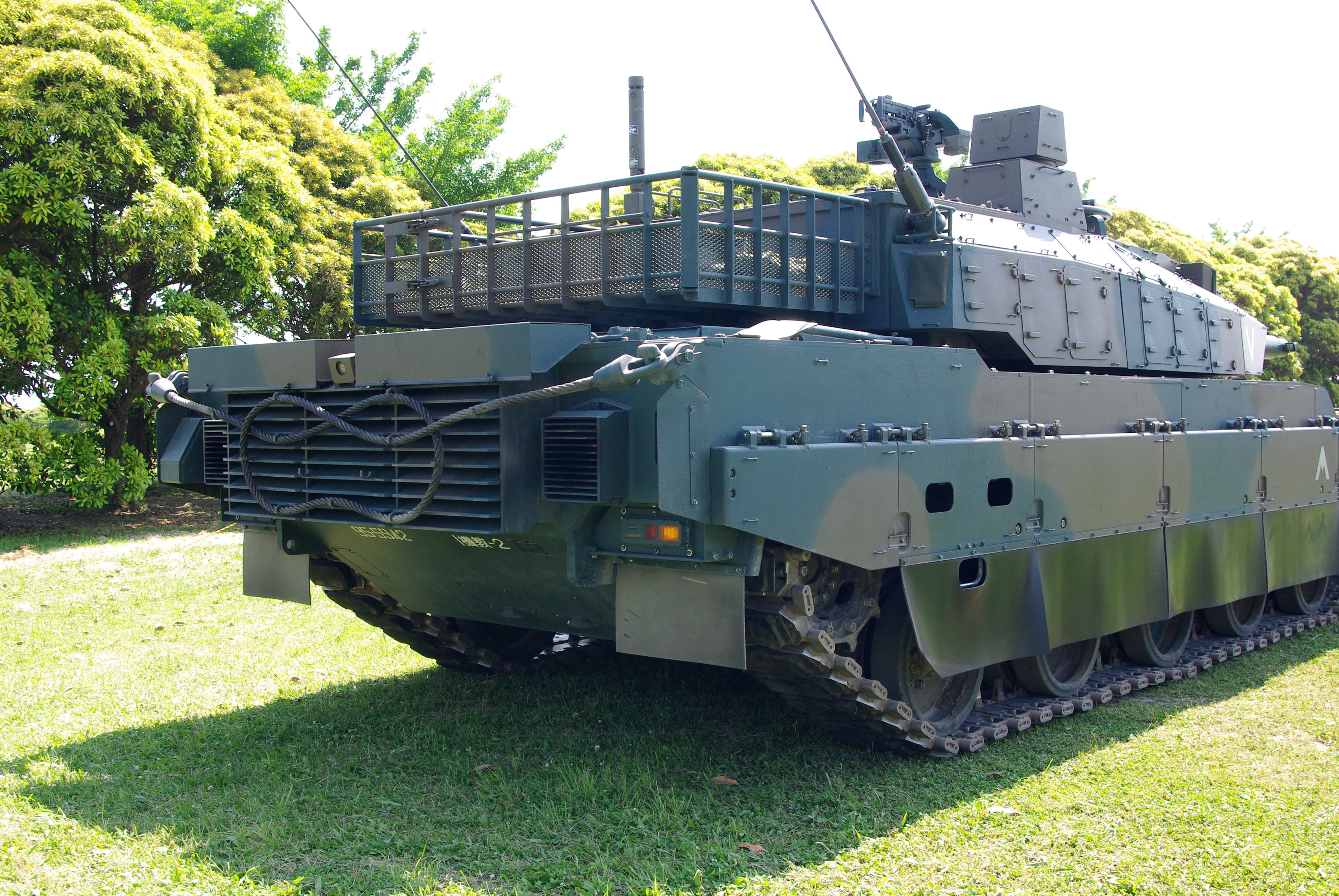 JGSDF_Type10_tank_20120527-09.JPG