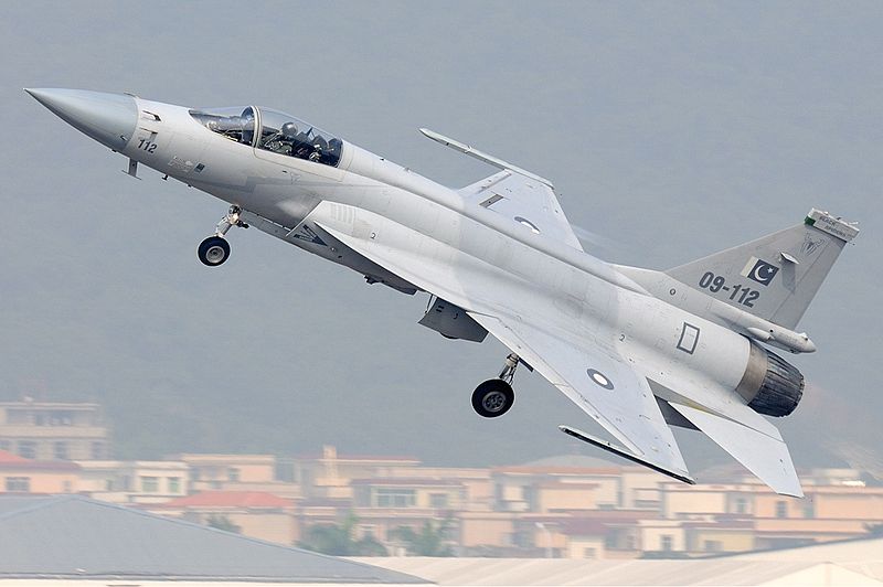 800px-Pakistan_Air_Force_Chengdu_JF-17_Gu.jpg