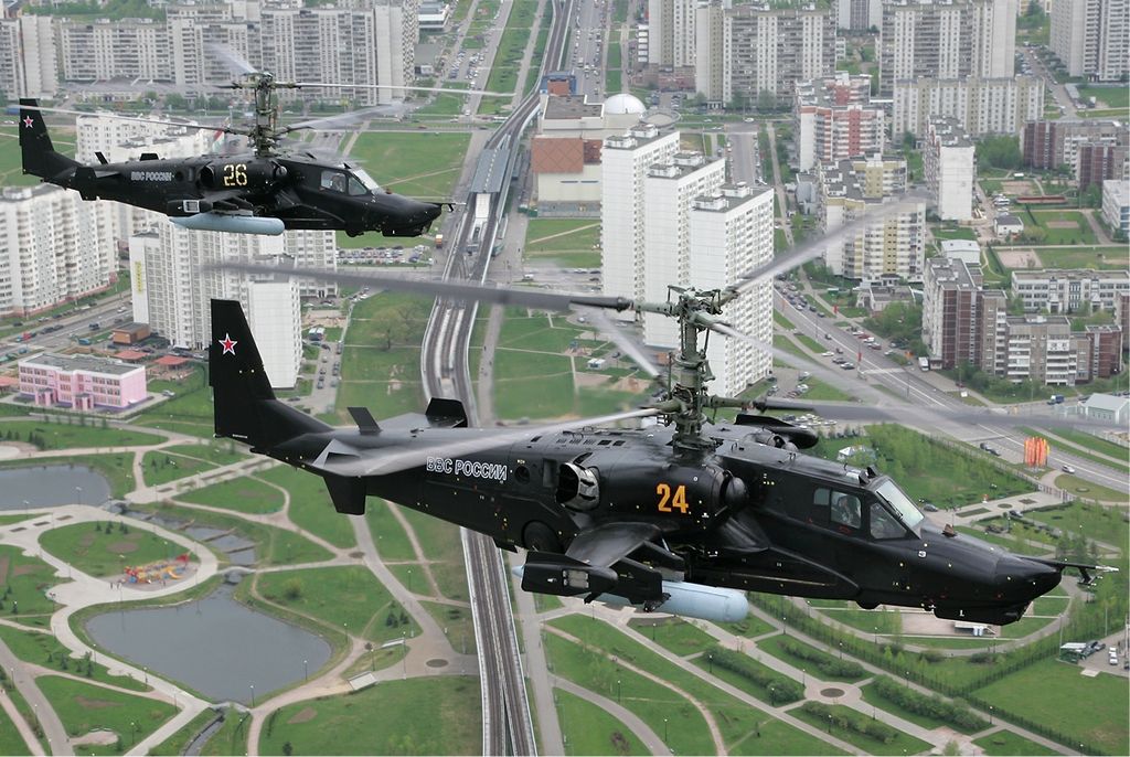 1024px-Ka-50_helicopters_over_Moscow.jpg