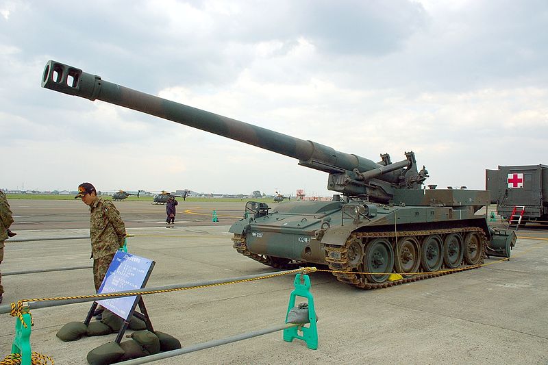800px-203mm_Self-Propelled_Howitzer_M110A2.JPG