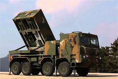 Chunmoo_K-MLRS_K239_mult-caliber_launch_rocket_system_South_Korea_Korean_army_defense_industry_right_side_view_001.jpg