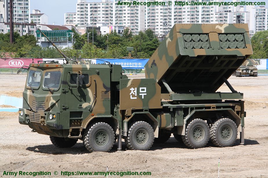 Chunmoo_K239_multi-caliber_MLRS_Multiple_Launch_Rocket_System_South_Korean_army_925_002.jpg