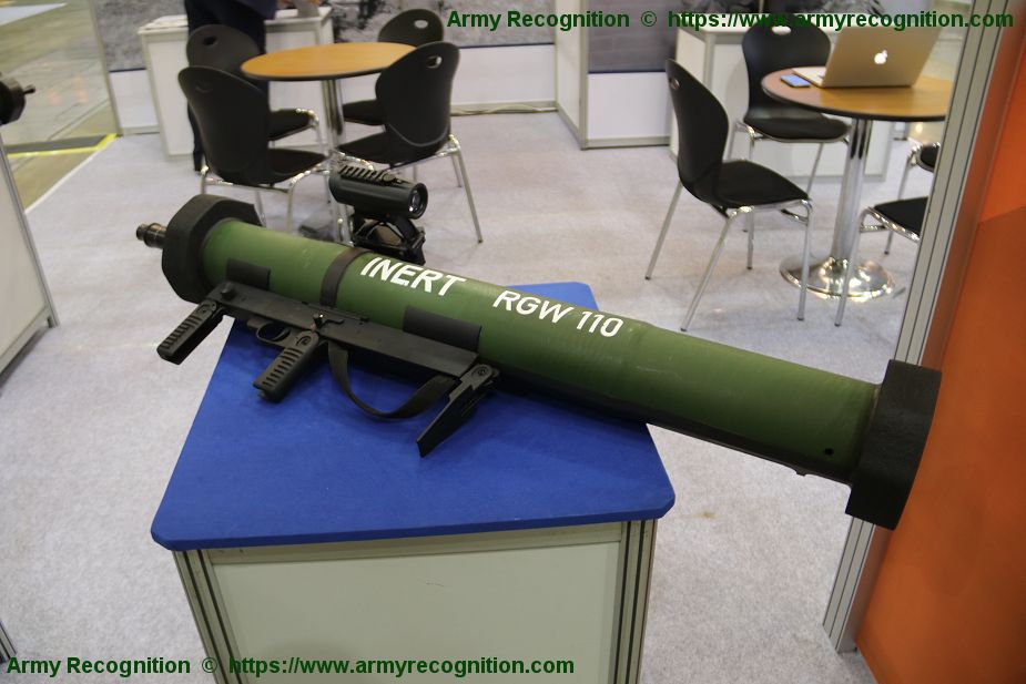 RGW_110_Dynamit_Nobel_Defence_anti-tank_weapon_DX-Korea_2018_defense_exhibition_South_Korea_925_001.jpg