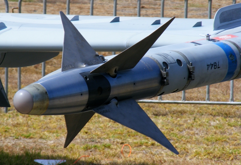 AIM-9M-Hawk-RAAF-Avalon-CKopp-2009-2S.jpg