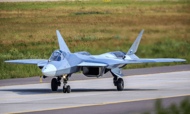SU-57-on-the-ground-640x386.png