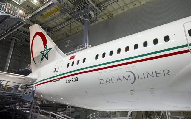 Royal-Air-Maroc-Buys-4-Boeing-787-9-Dreamliner-for-USD-1.1-Billion-640x400.jpg