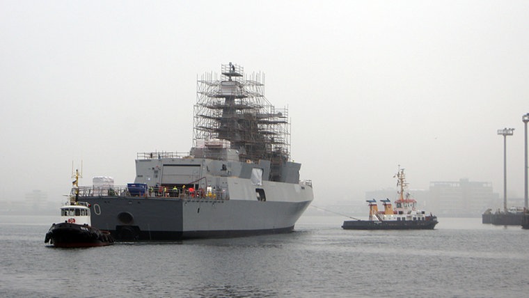 marineschiff114_v-vierspaltig.jpg