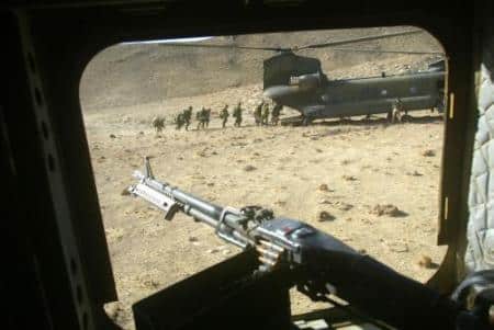 كندا تؤكد إصابة مروحية عسكرية تابعة لها في أفغانستان