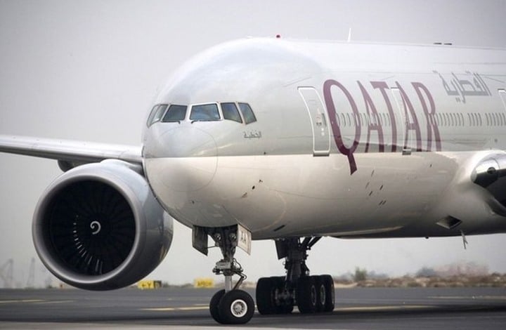 طائرة قطرية تحمل معدات عسكرية لتونس والأخيرة تنفي