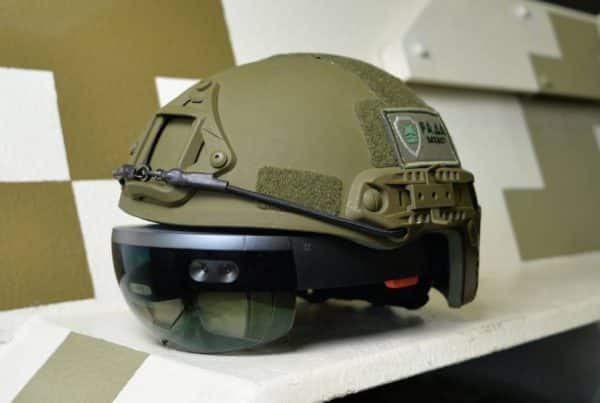الكشف عن  النسخة المعدلة من نظارة “HoloLens” للجيش الأميركي