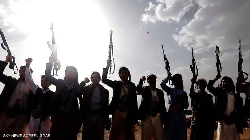 مليشيا الحوثيين تعتقل القادة المهزومين في الضالع وتجند أفارقة