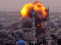 إسرائيل تقصف غزة والقبة الحديدية تعترض صواريخ المقاومة